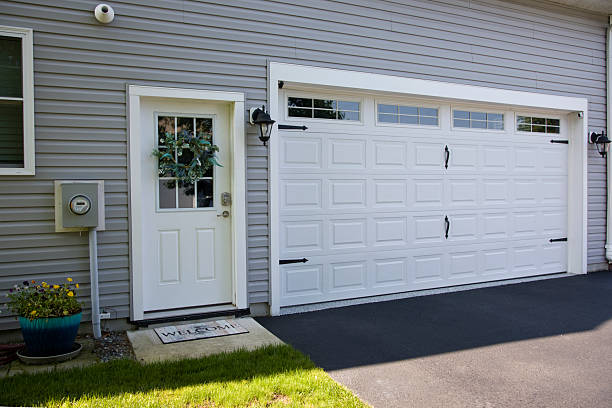 24/7 Emergency Garage Door Panel Replacement experts in Beaver, UT